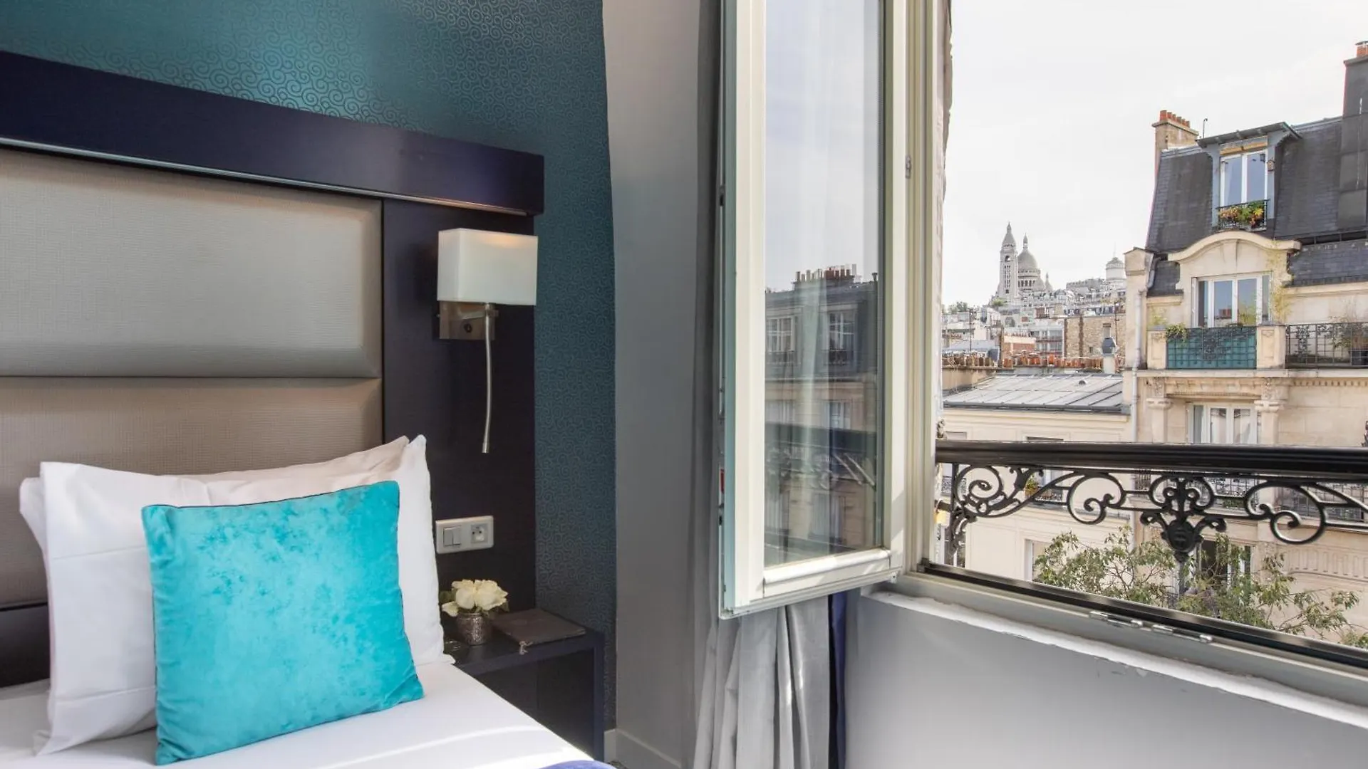 Montmartre Hotel Paris