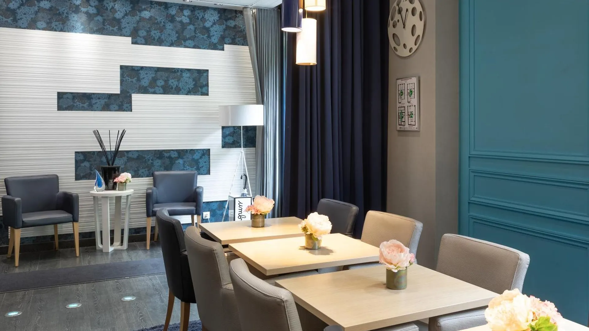 Hotel Montmartre Paris