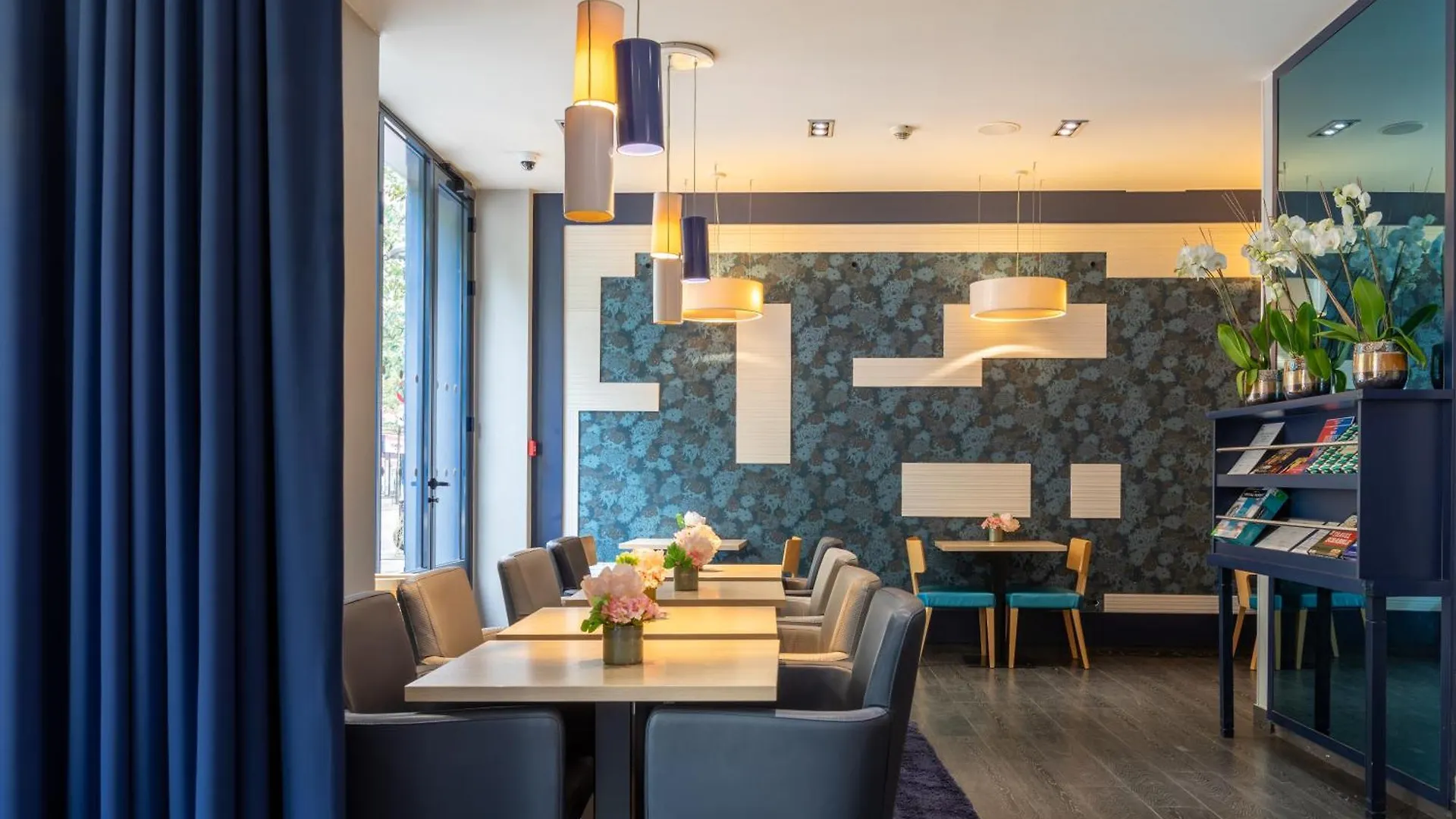 Montmartre Hotel