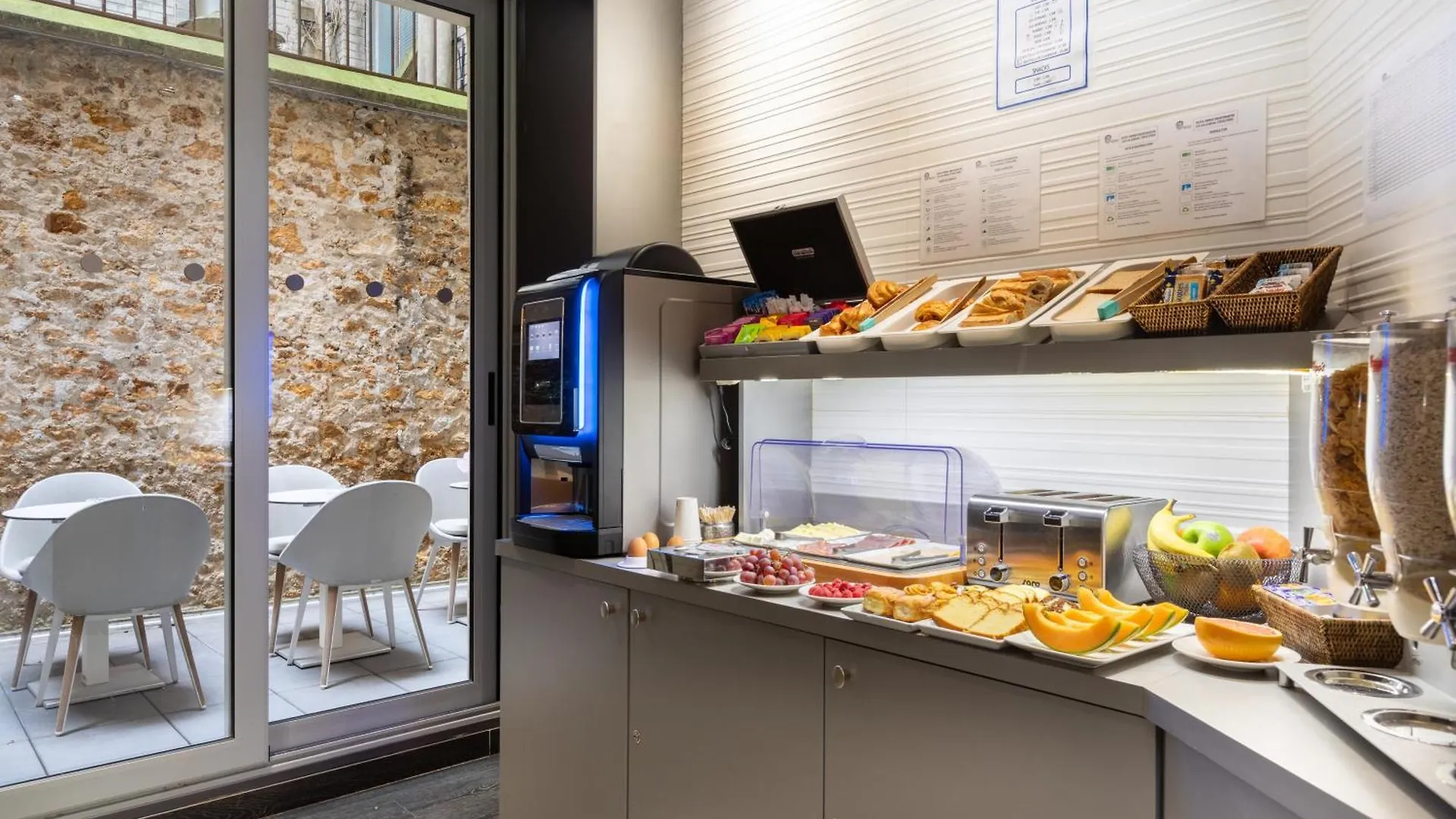 Hotel Montmartre 3*